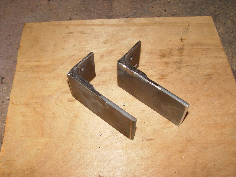 Photo of brackets for cargo caese